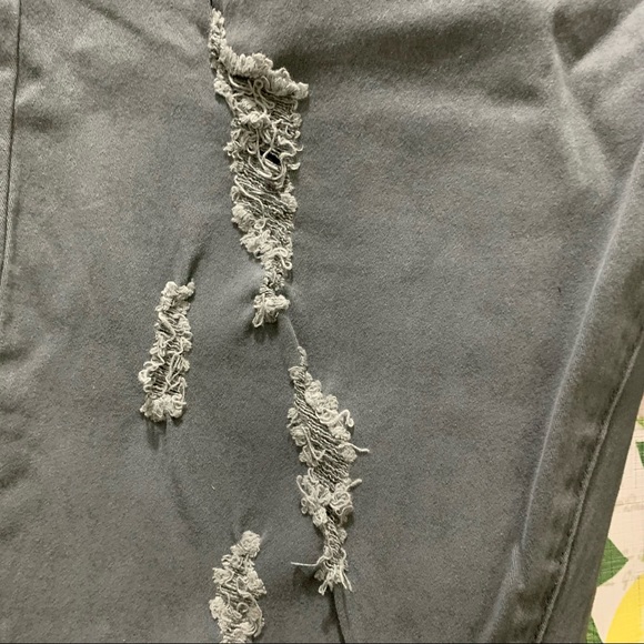 Grey Rue21 ripped jeans size 9 - Picture 7 of 8